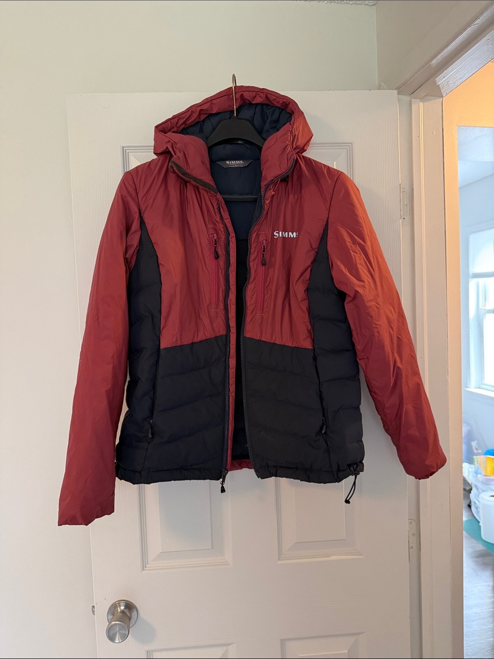 Simms Women's Two-Tone Hooded Insulated Jacket - Burgundy & Navy
